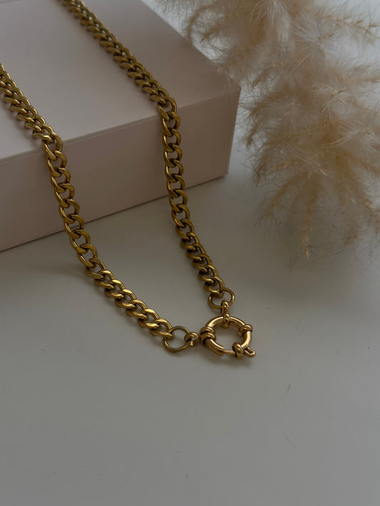 Clasp Chain Necklace