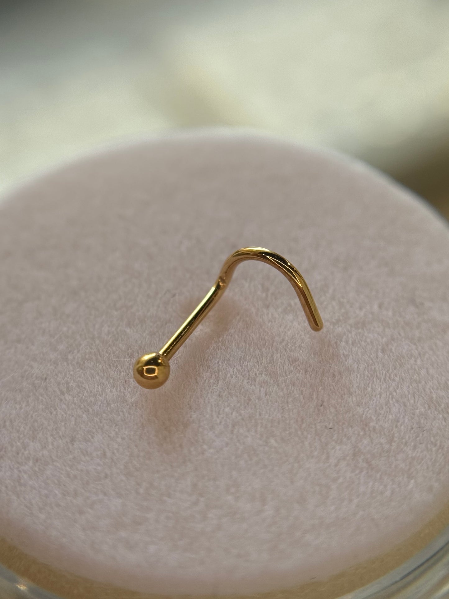 Plain ball nose stud