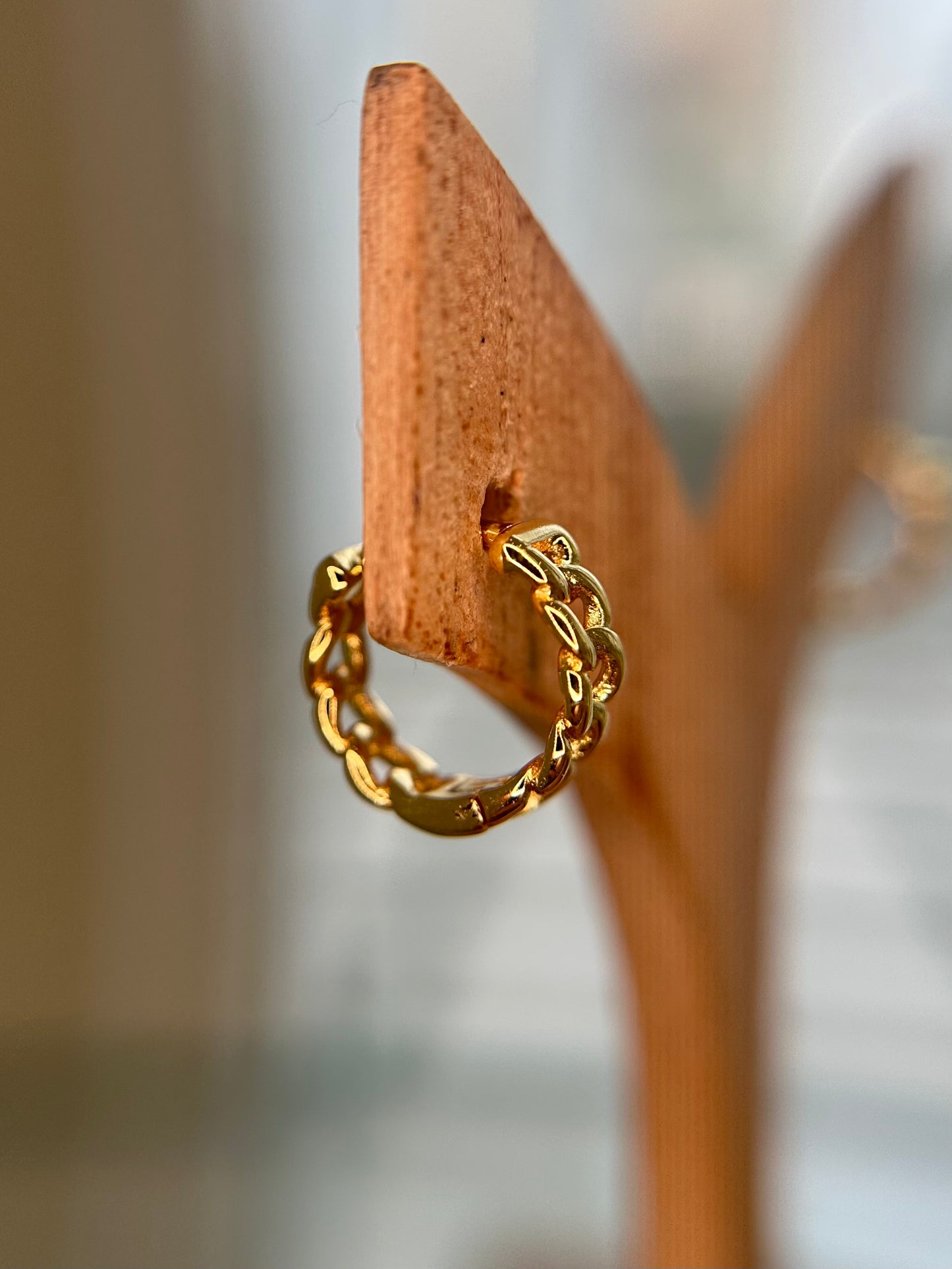 Solid Chain Hoop
