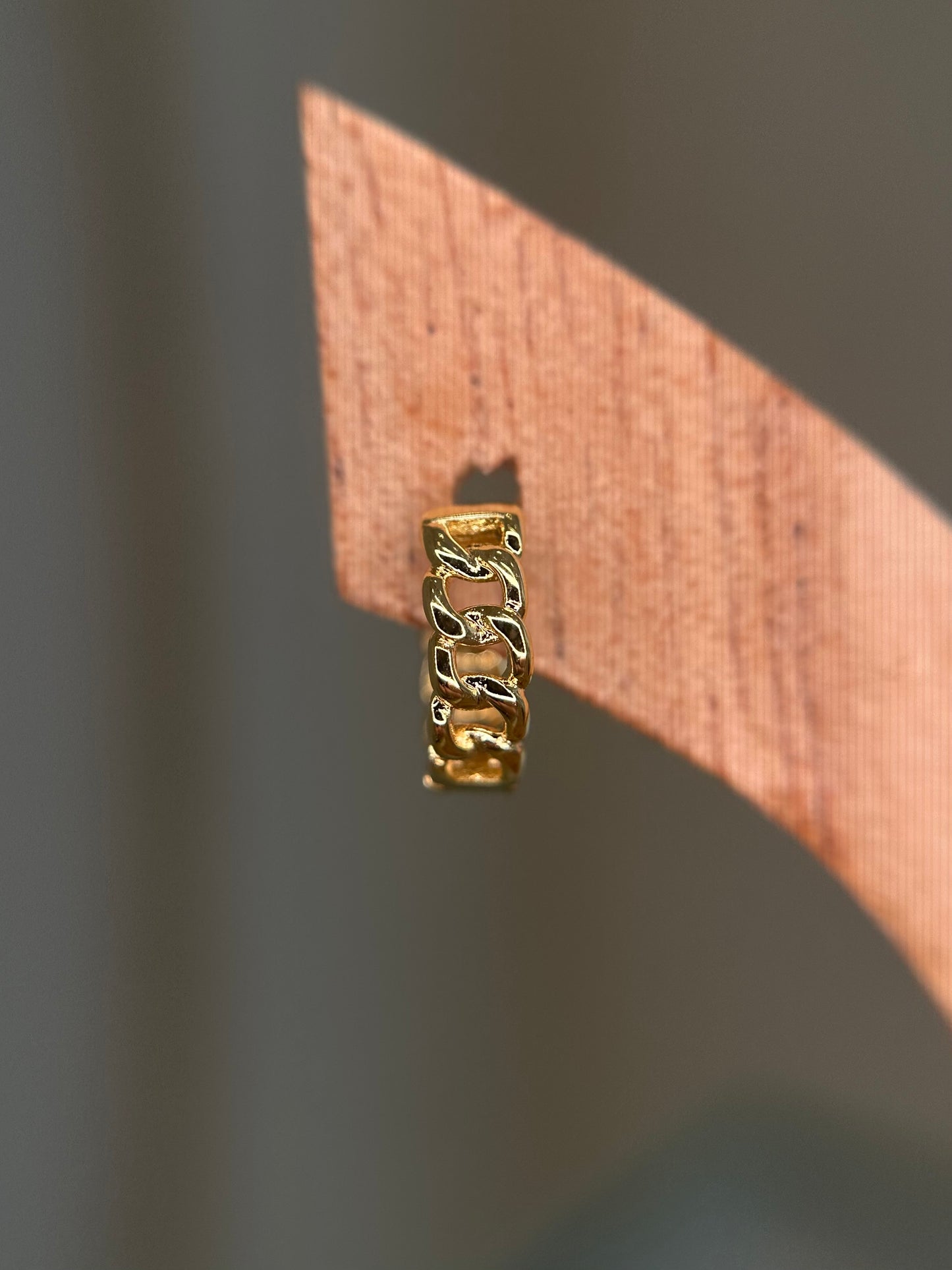 Solid Chain Hoop