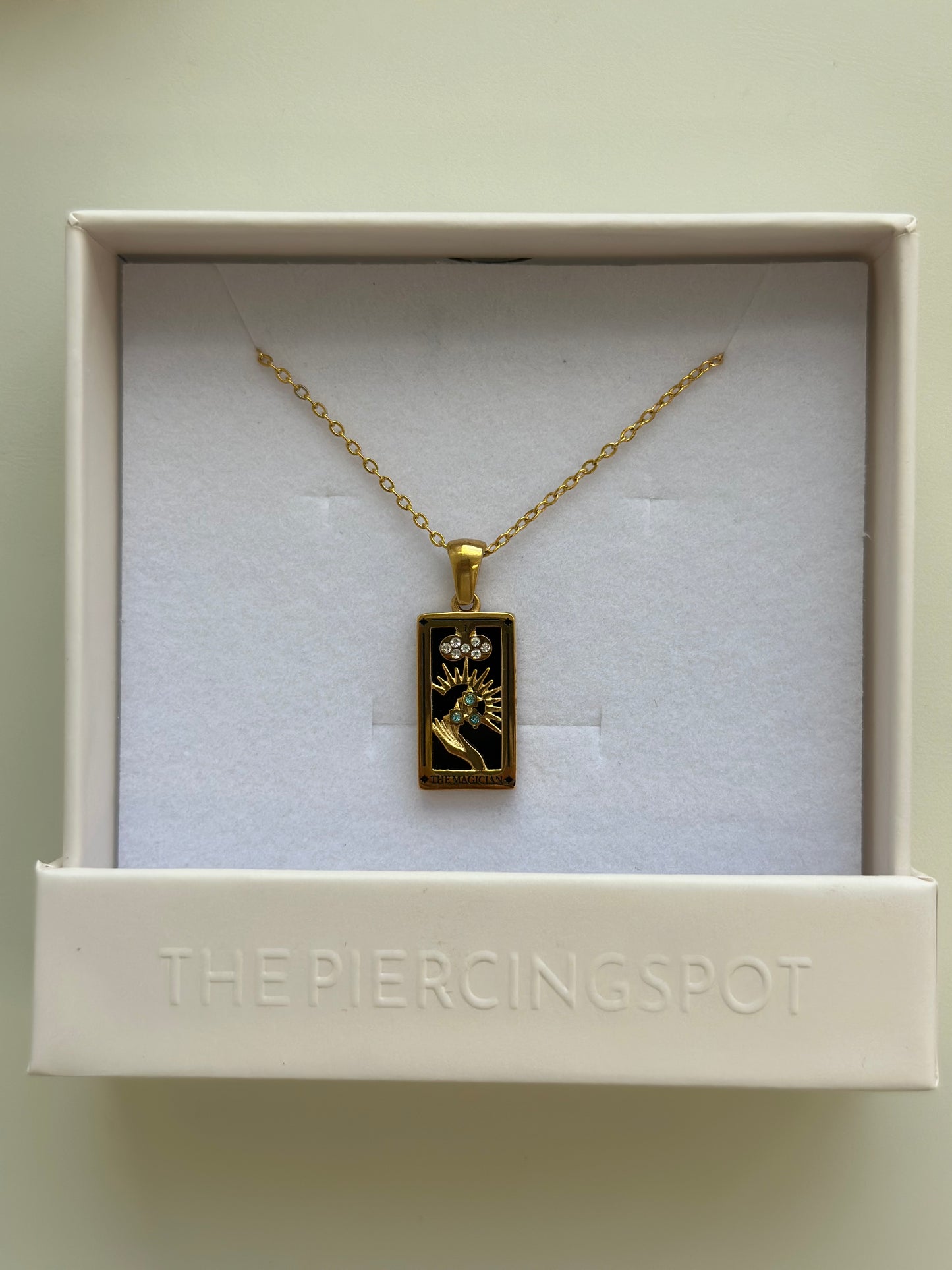 The Magician Necklace