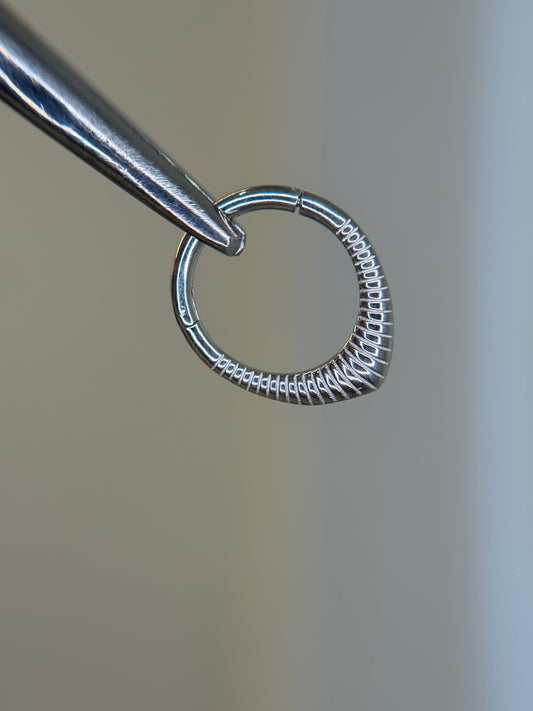Twisted wires Clicker