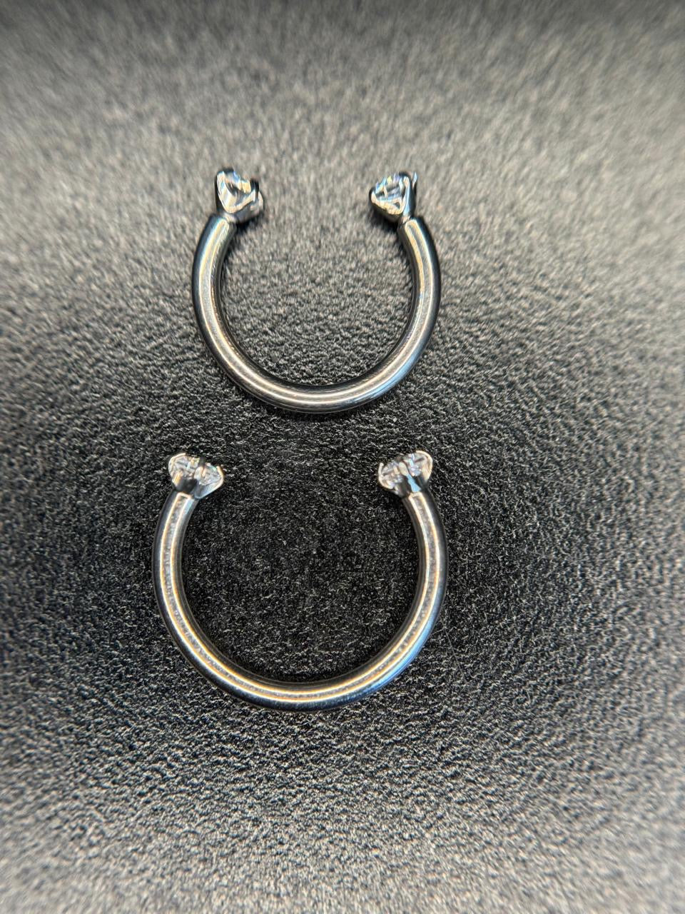 CZ horseshoe Titanium