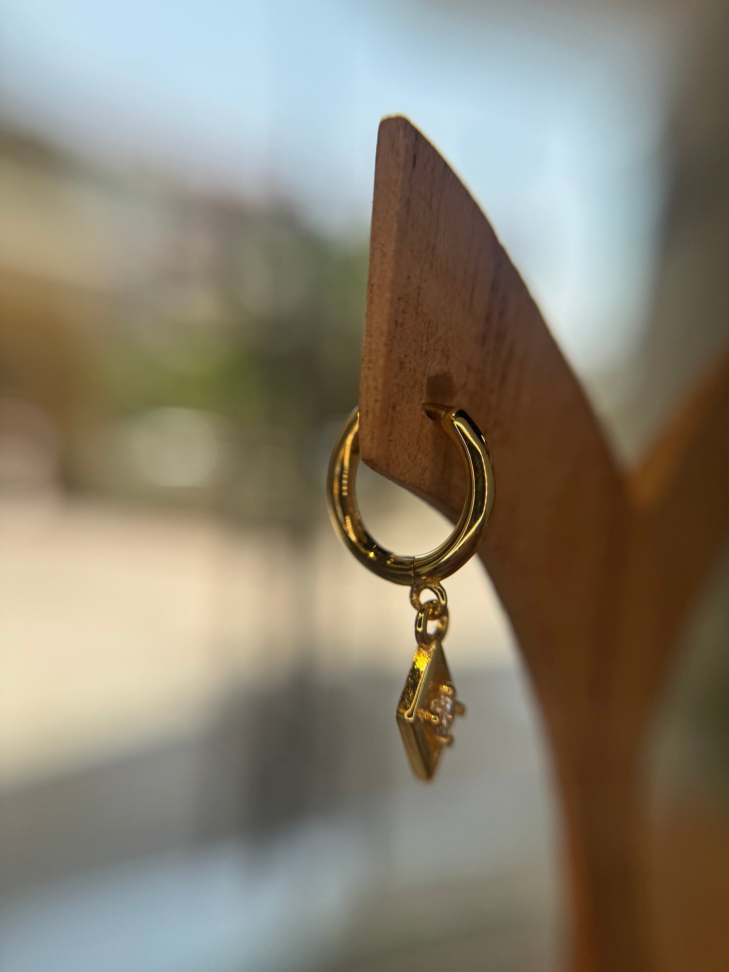 Hollow diamond stud pair