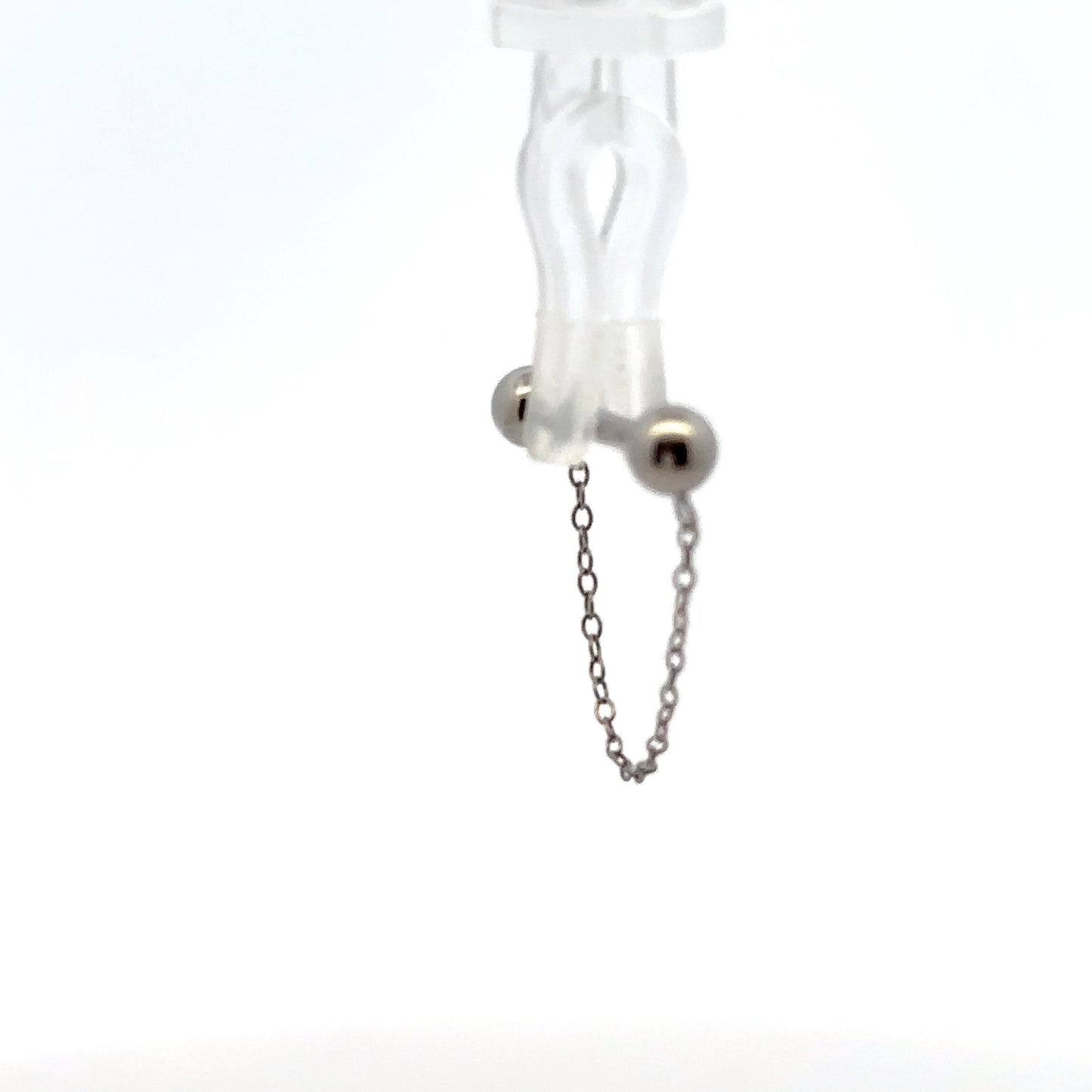 Chain nipple bar