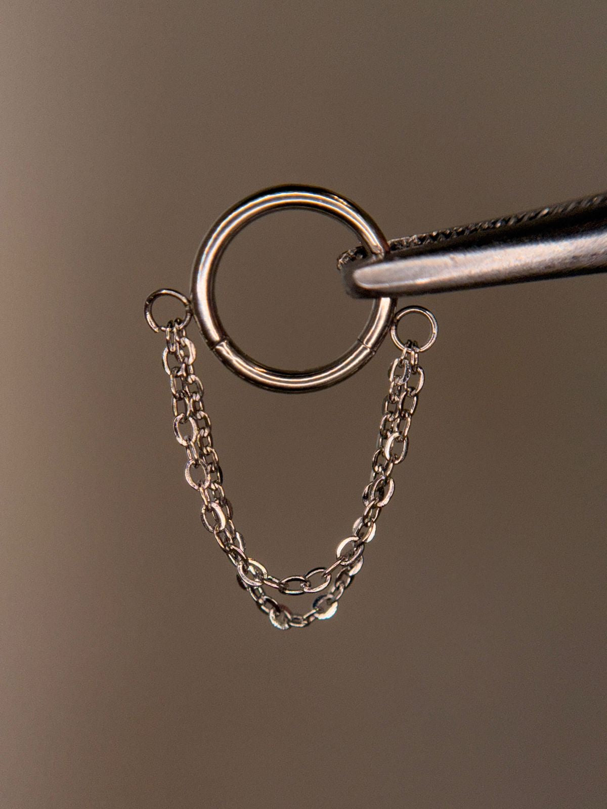 Double chain hoop