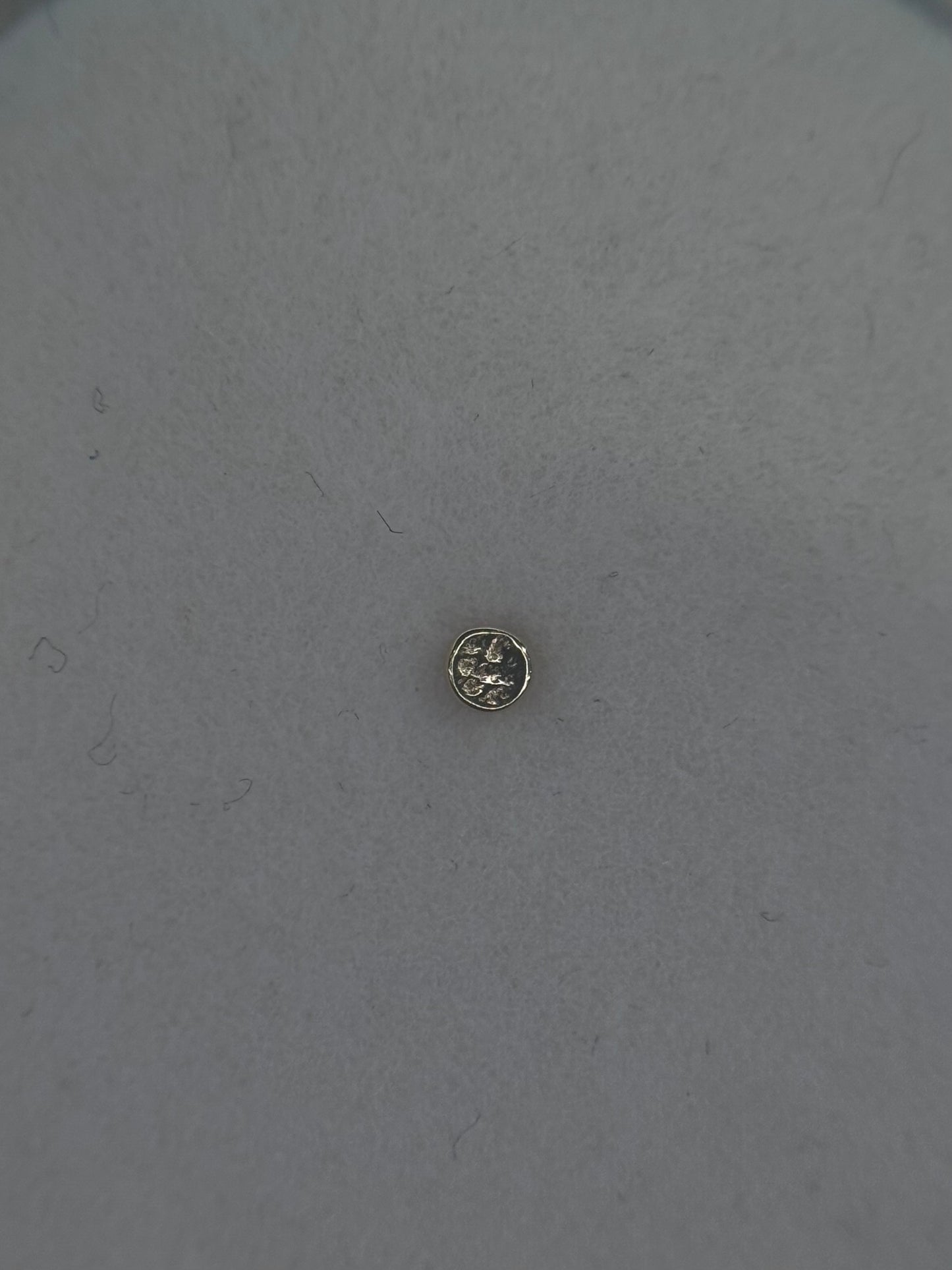 14k nose hammered top