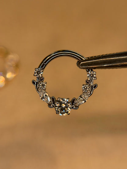 Elara hoop