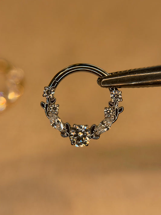 Elara hoop