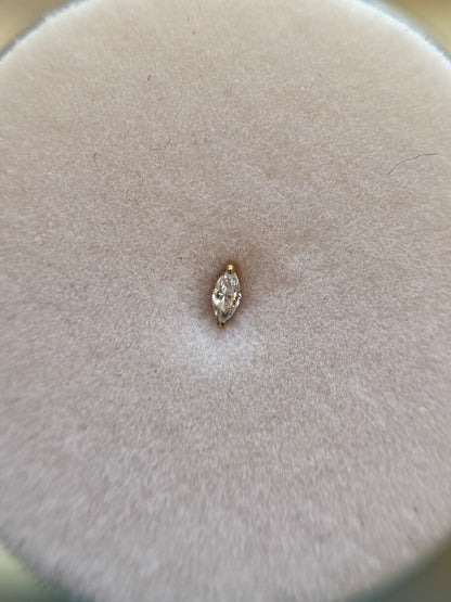 Zuri nose stud