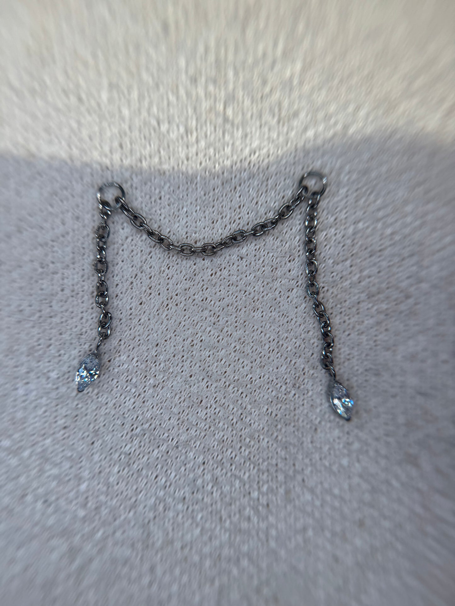 Zuri Chain Connector