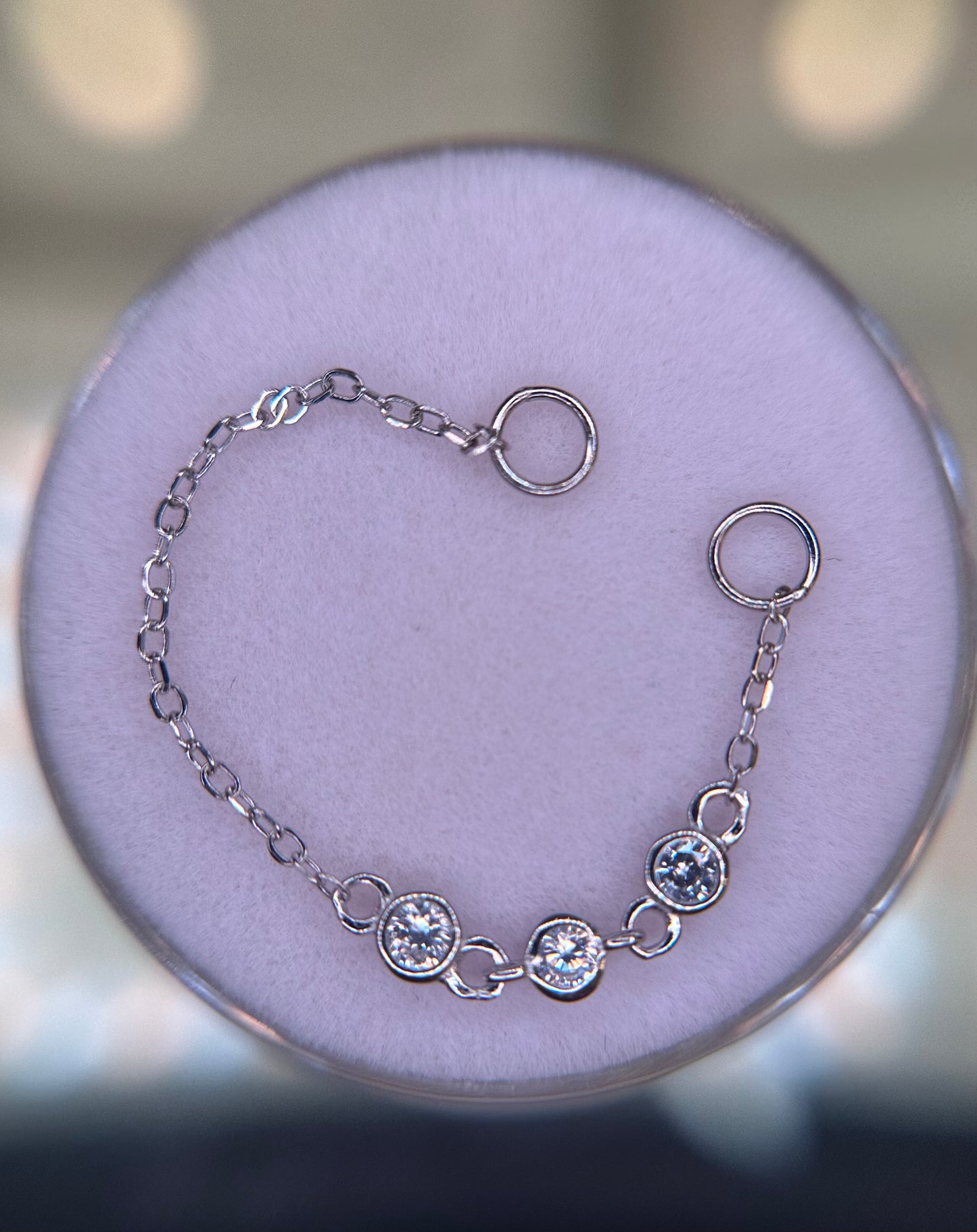 Gleam Chain Connector