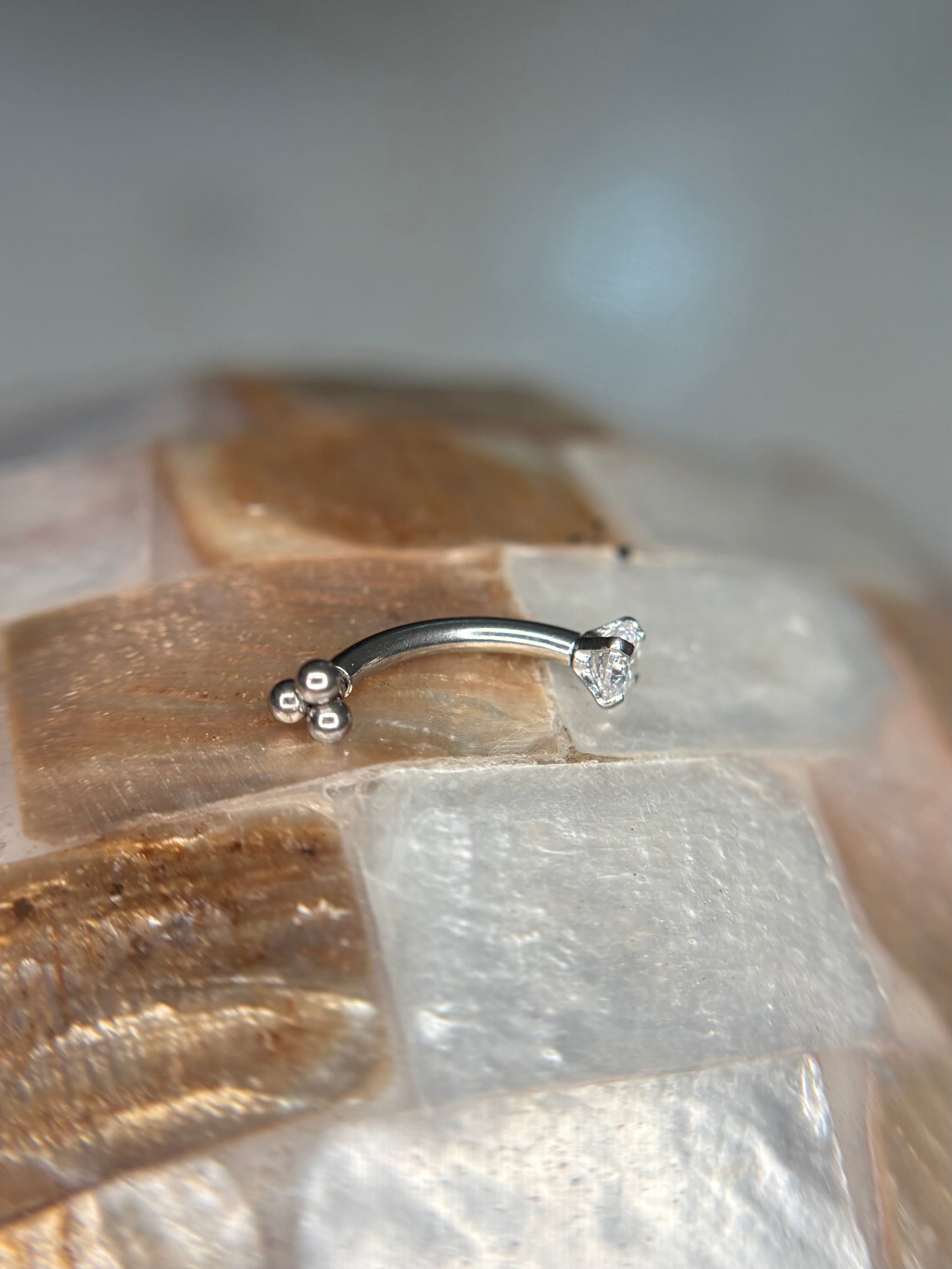 Plain trinity Stud Rook