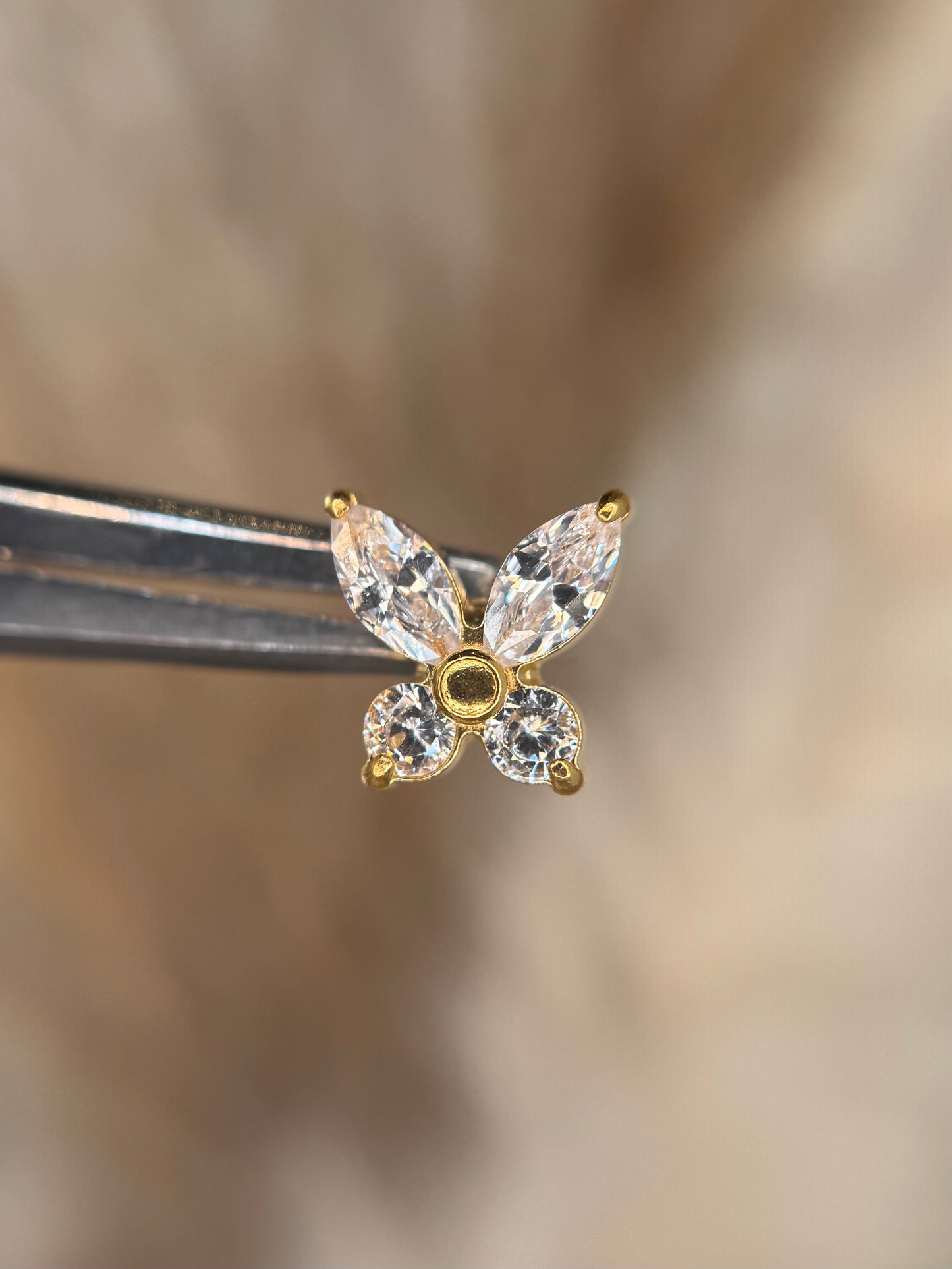 Butterfly dermal top