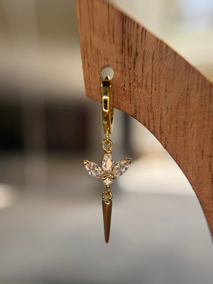 Crown Dagger Pair