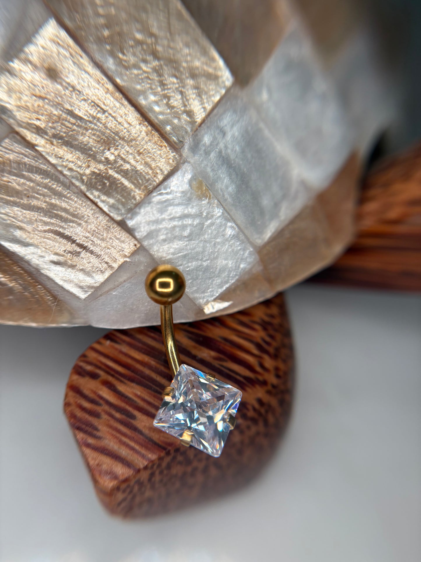 Diamond plain top belly