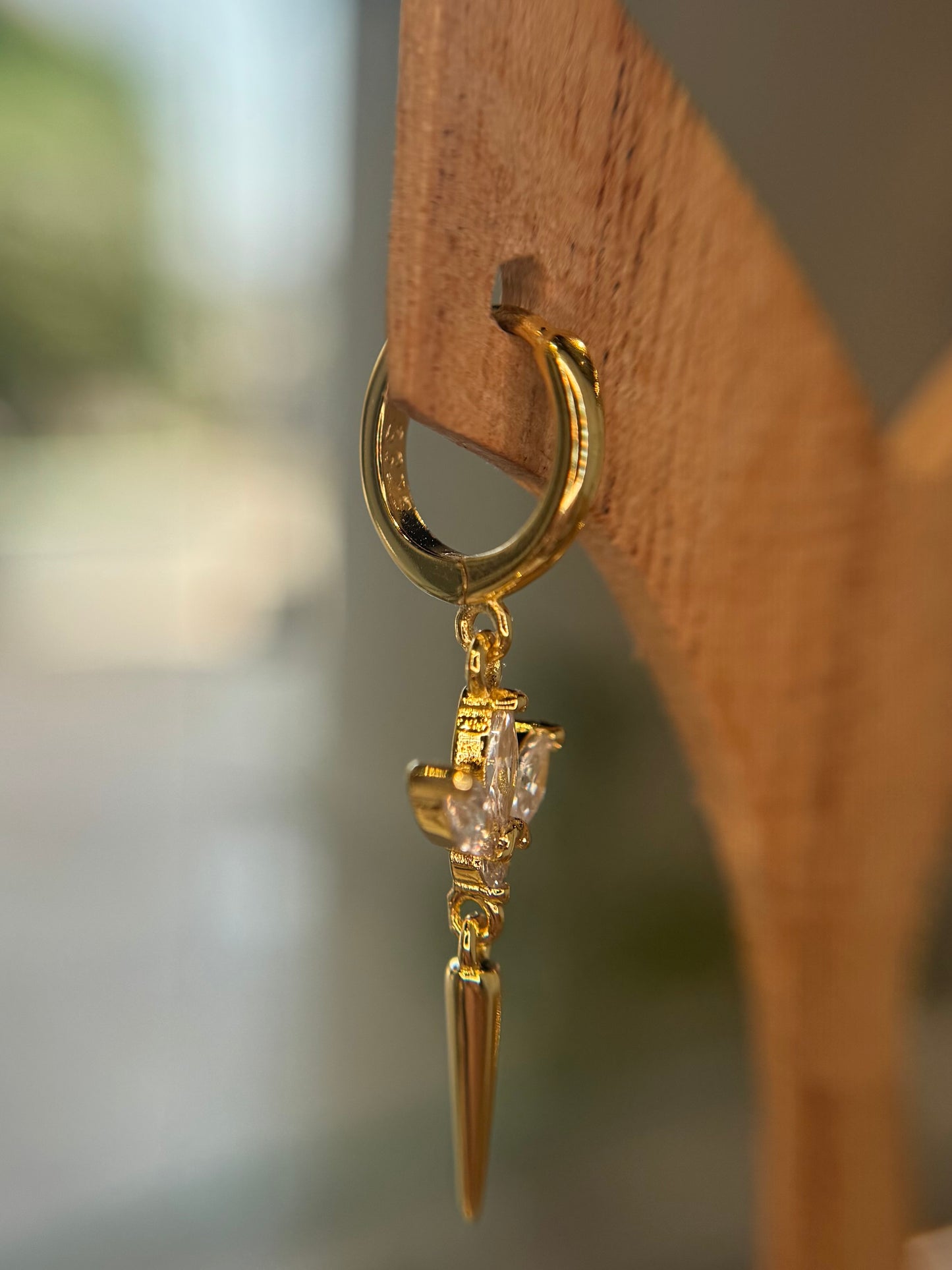 Crown Dagger Pair