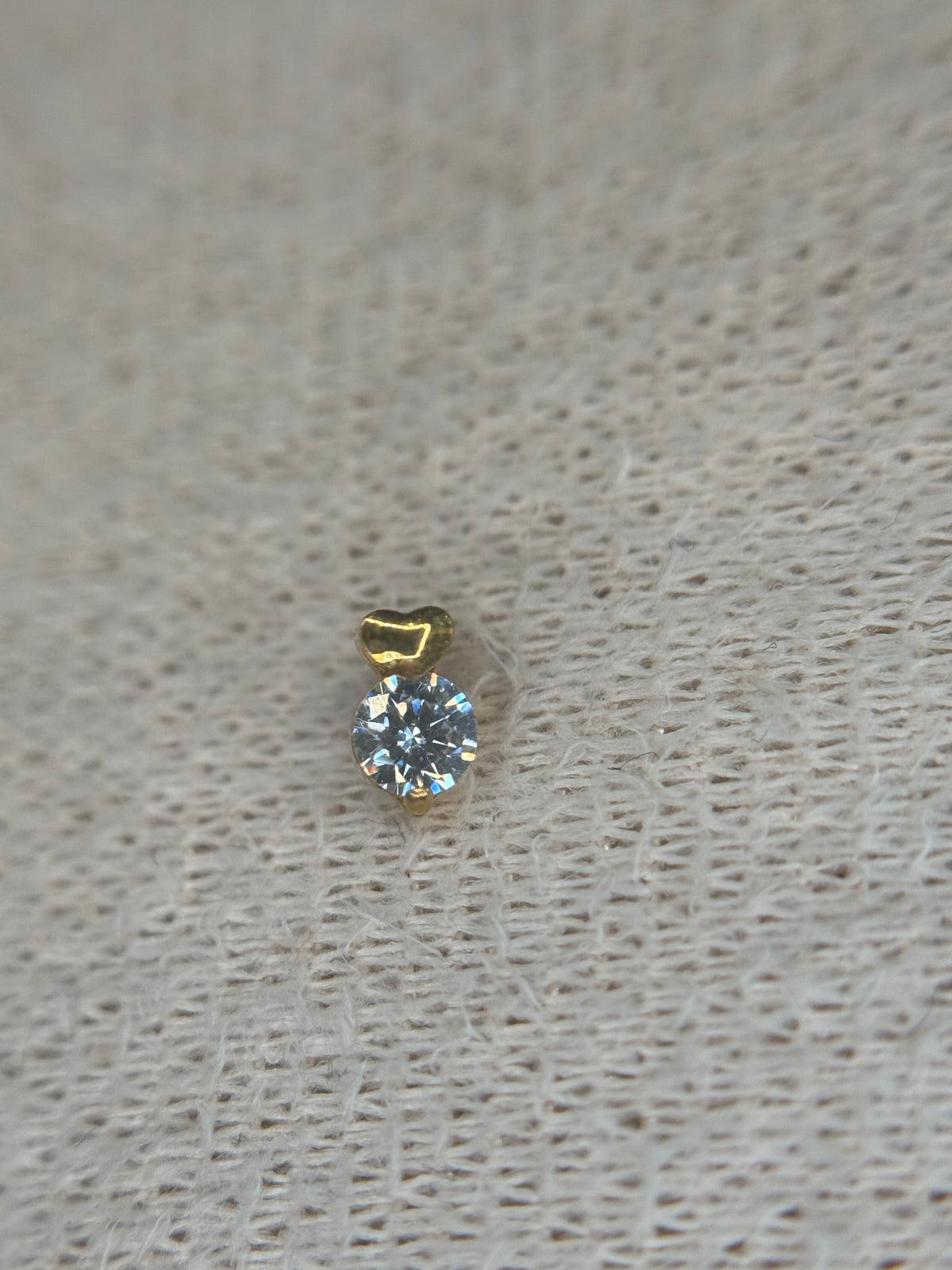 Heart Lumi Stud