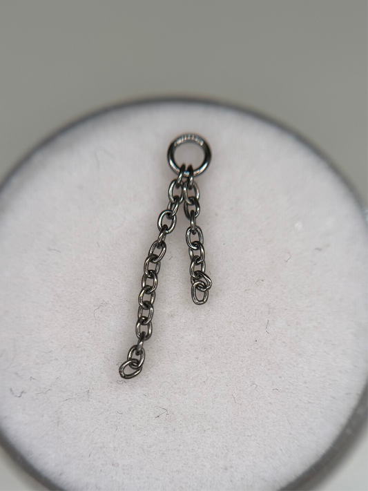 Chain Dangle