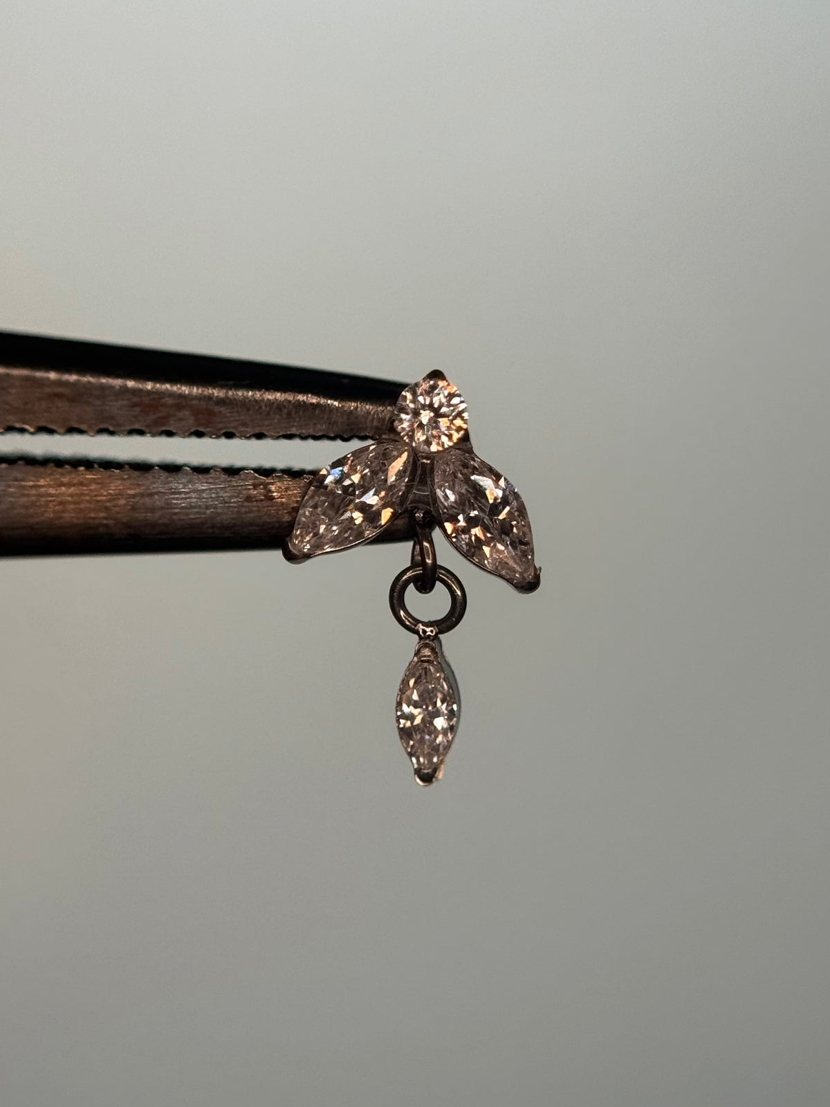 Inverted Zuri Dangle