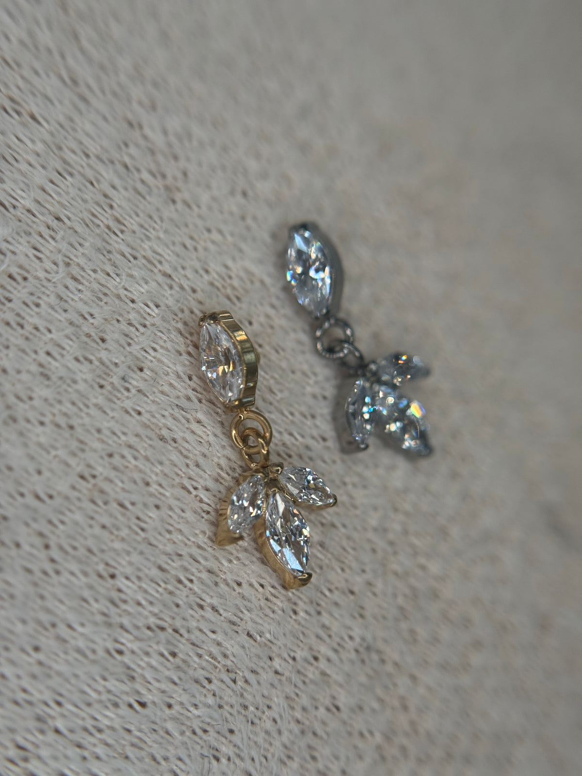 Lotus Dangle