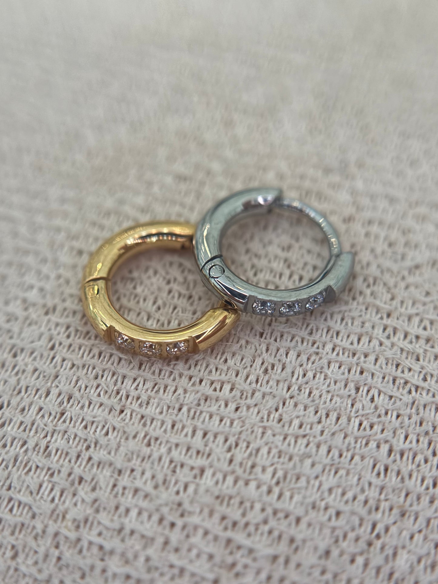 Radiant Chunky Hoop