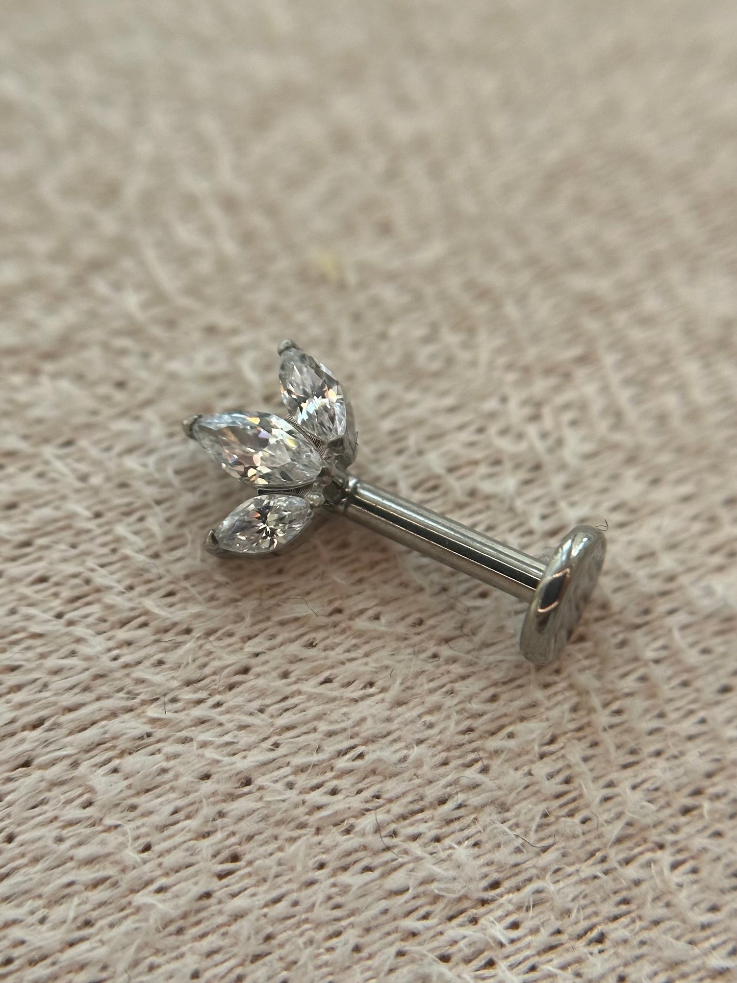 Lotus Crown Vertical Drop