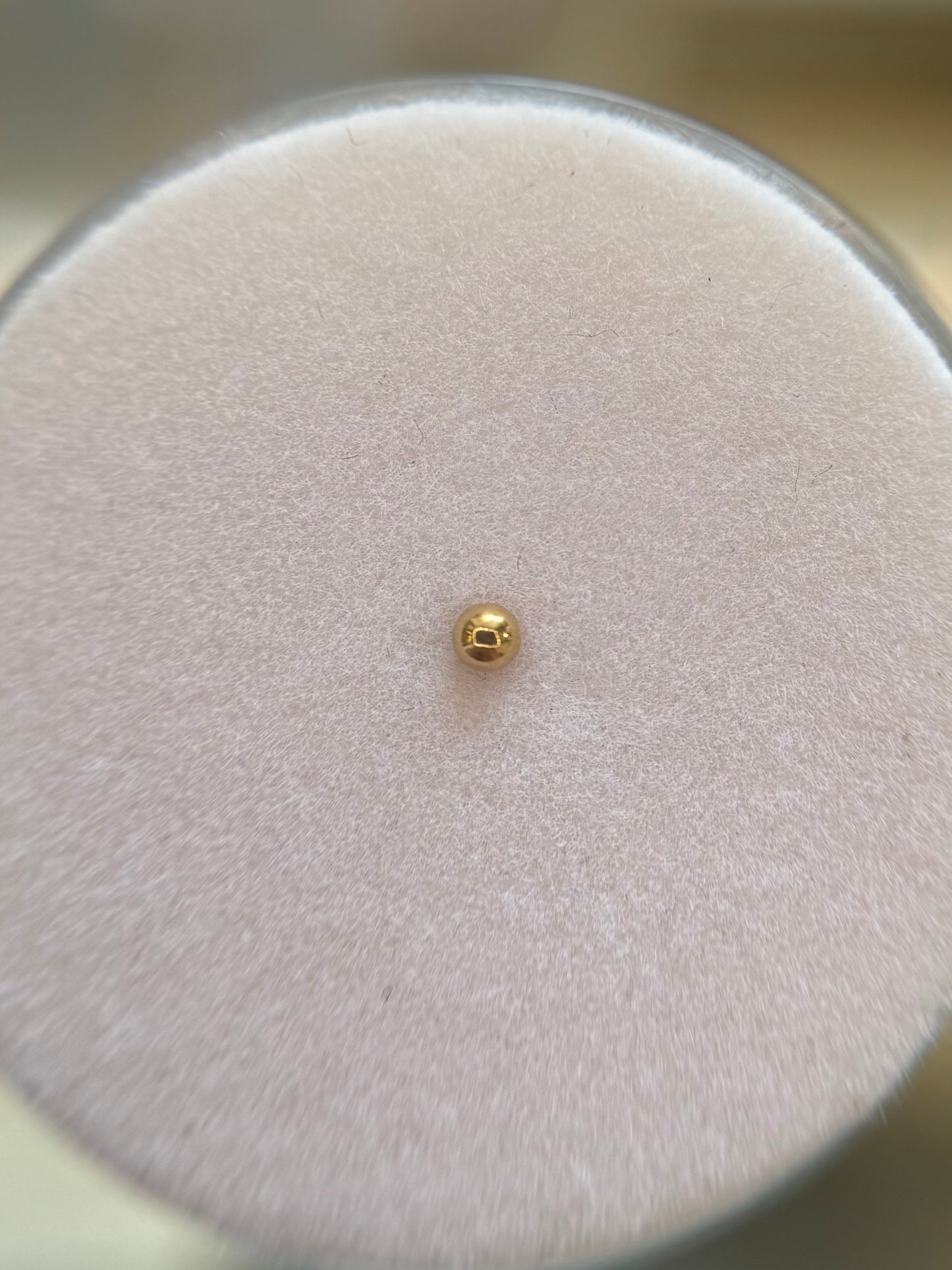 Plain ball nose stud