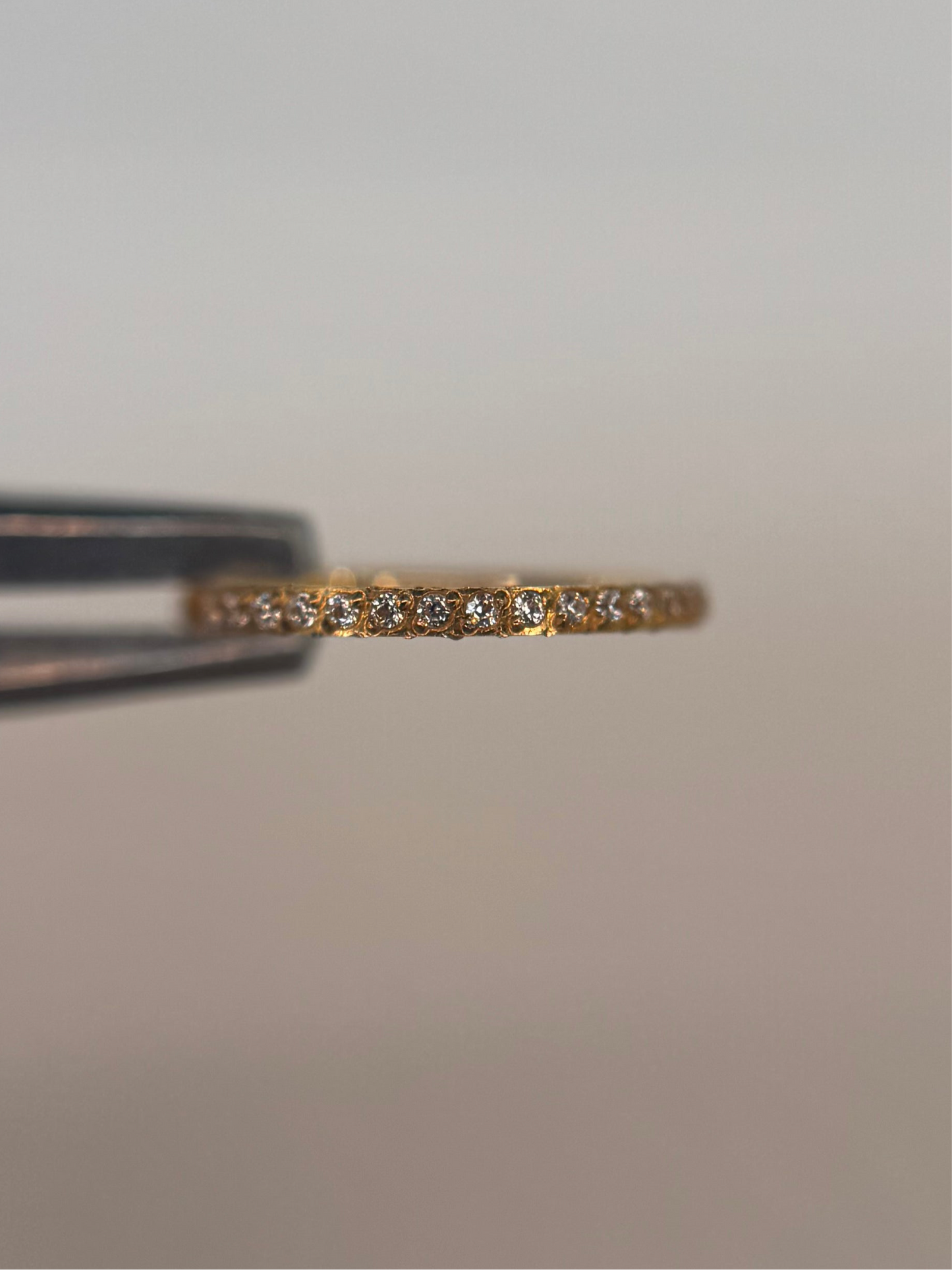 Radiant nose ring 18G