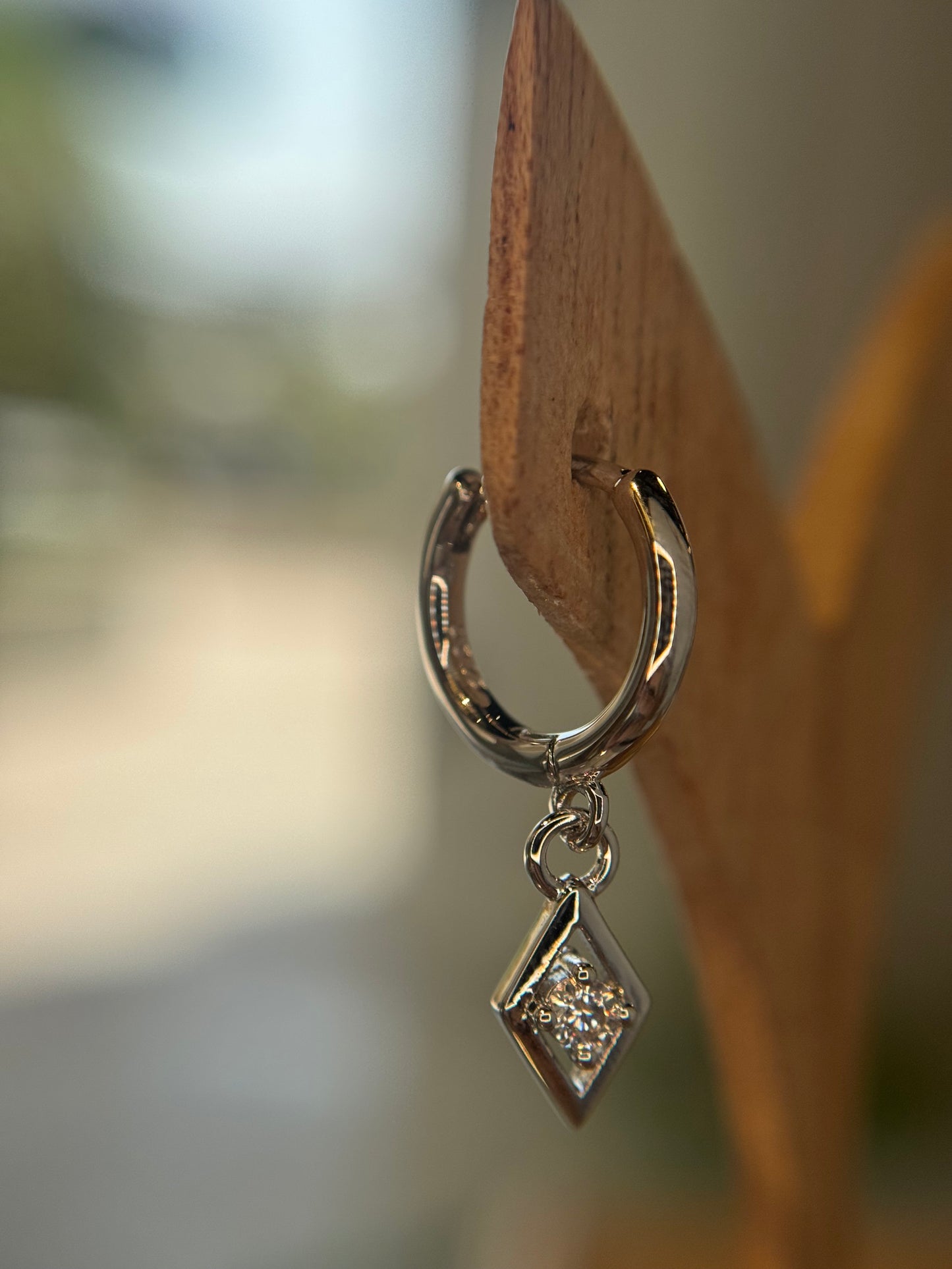 Hollow diamond stud pair
