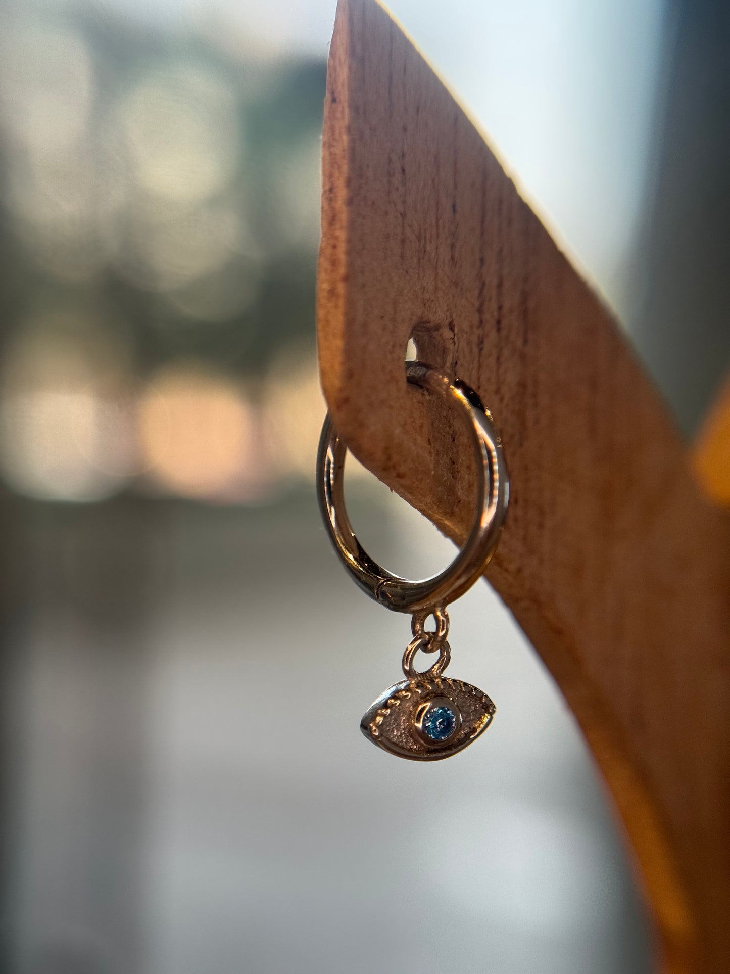 Plain eye hoop