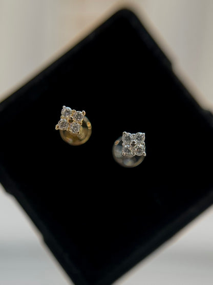 14k Narcissus Flower