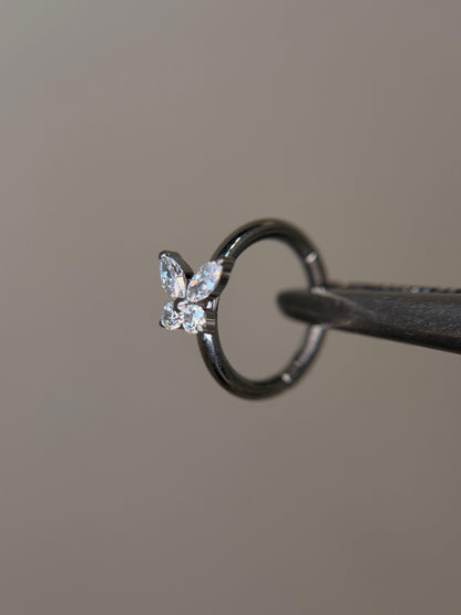 Plain butterfly hoop