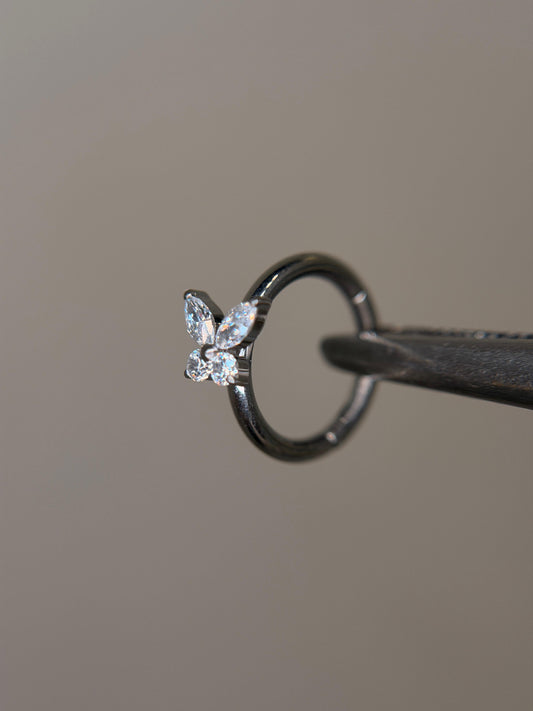 Plain butterfly hoop