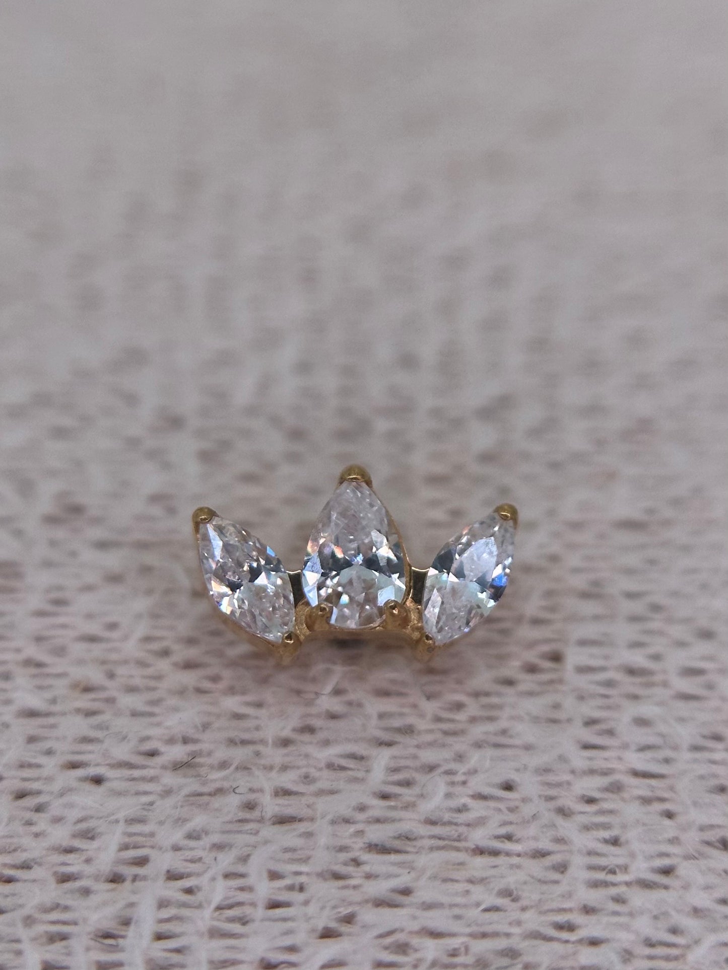 Drop Crown