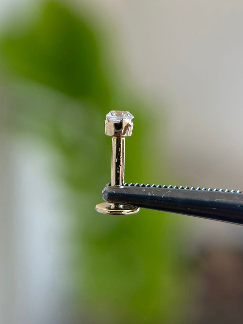 14k Invisible Stone Nose Stud (Lab Diamond)