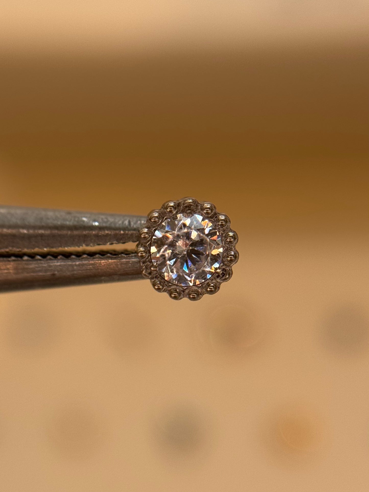 Beaded Bordered Stud