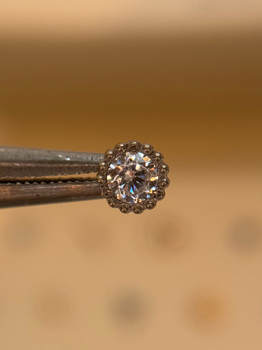 Beaded Bordered Stud